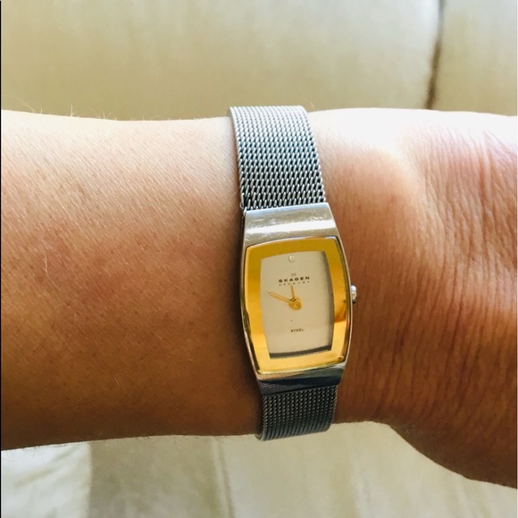 Ladies SKAGEN watch - Picture 2 of 7